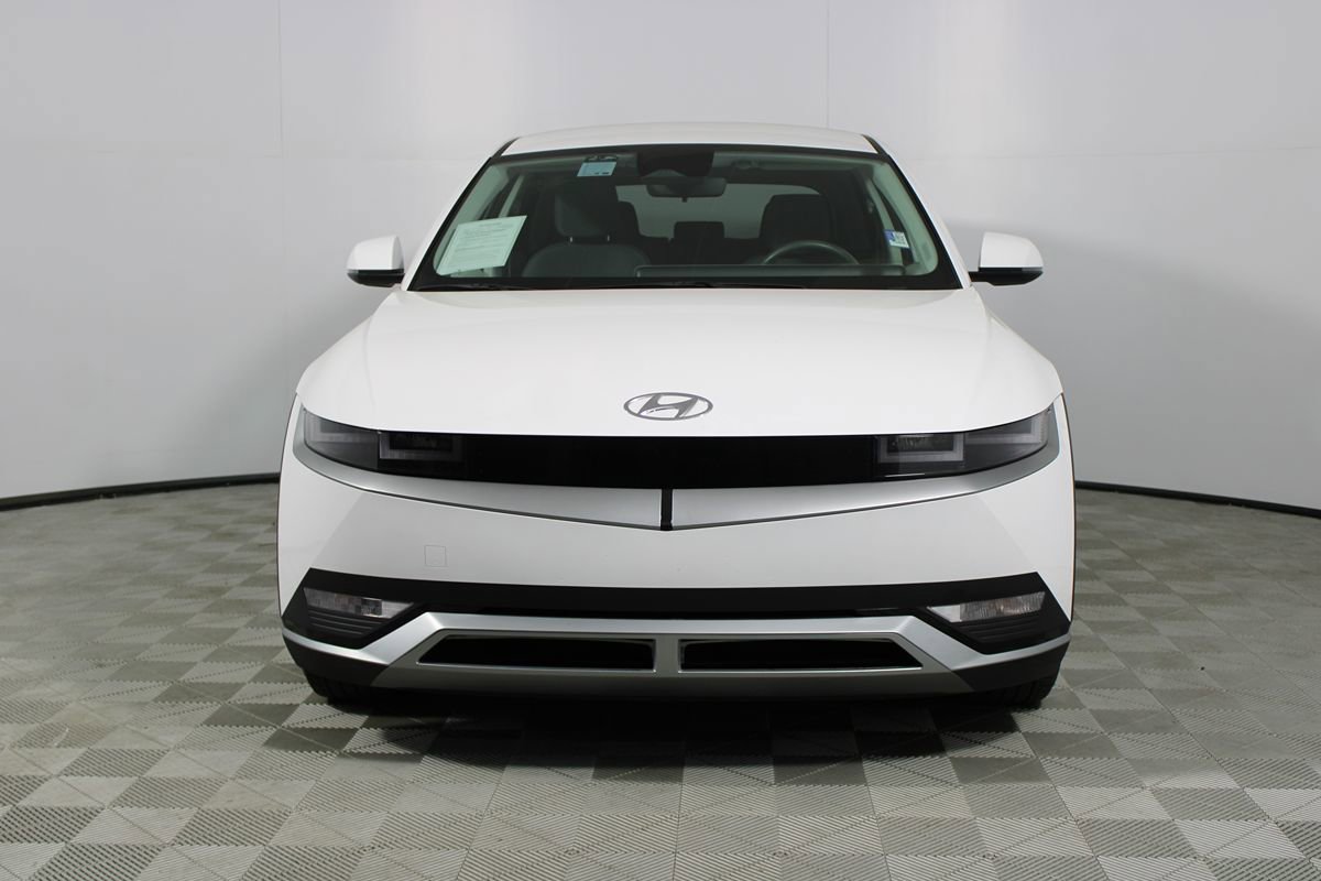 Used 2024 Hyundai Ioniq 5 SE image 2