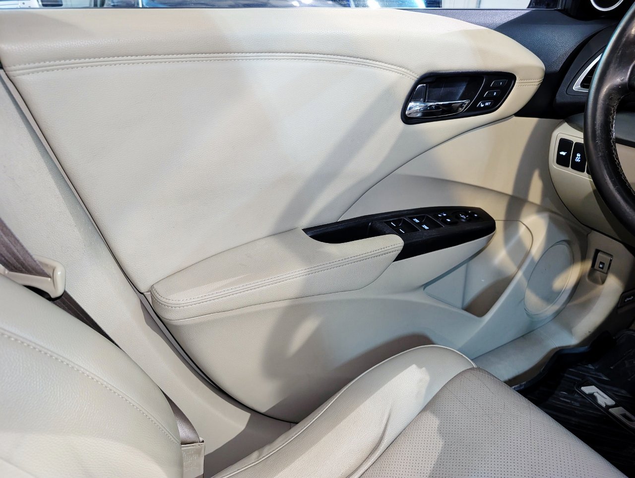 Used 2016 Acura RDX AWD w/ Technology Package image 35