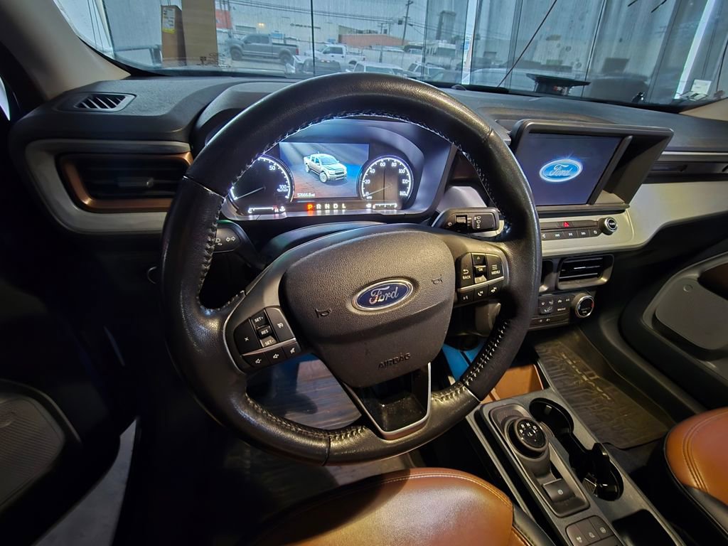 Used 2022 Ford Maverick Lariat image 13