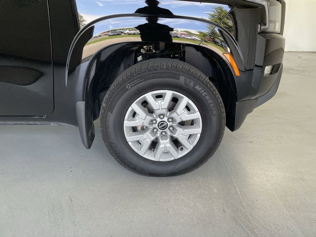 Certified 2024 Nissan Frontier SV w/ SV Convenience Package image 14