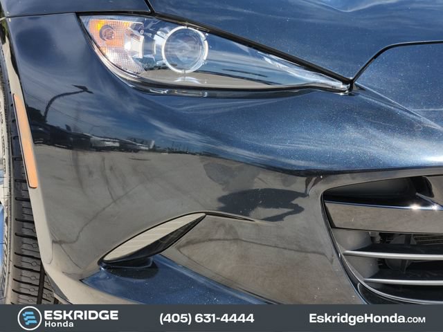 Used 2021 MAZDA MX-5 Miata RF Grand Touring RWD image 9