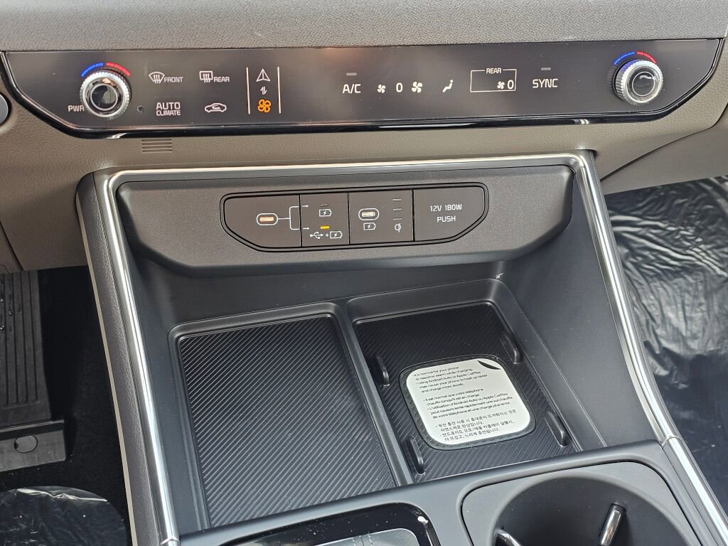 New 2026 Kia Carnival EX image 16