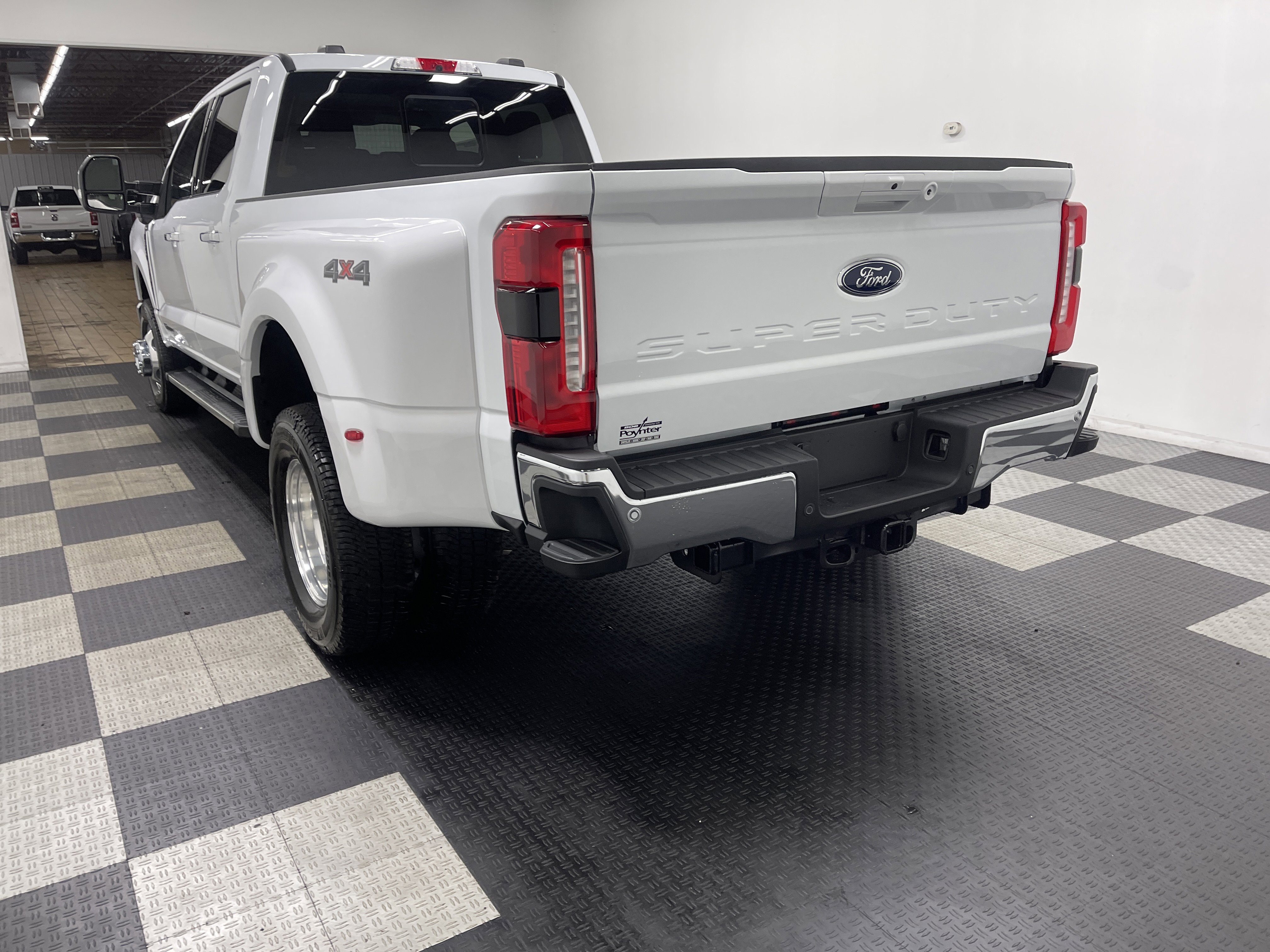 New 2026 Ford F350 Lariat w/ Chrome Package image 2