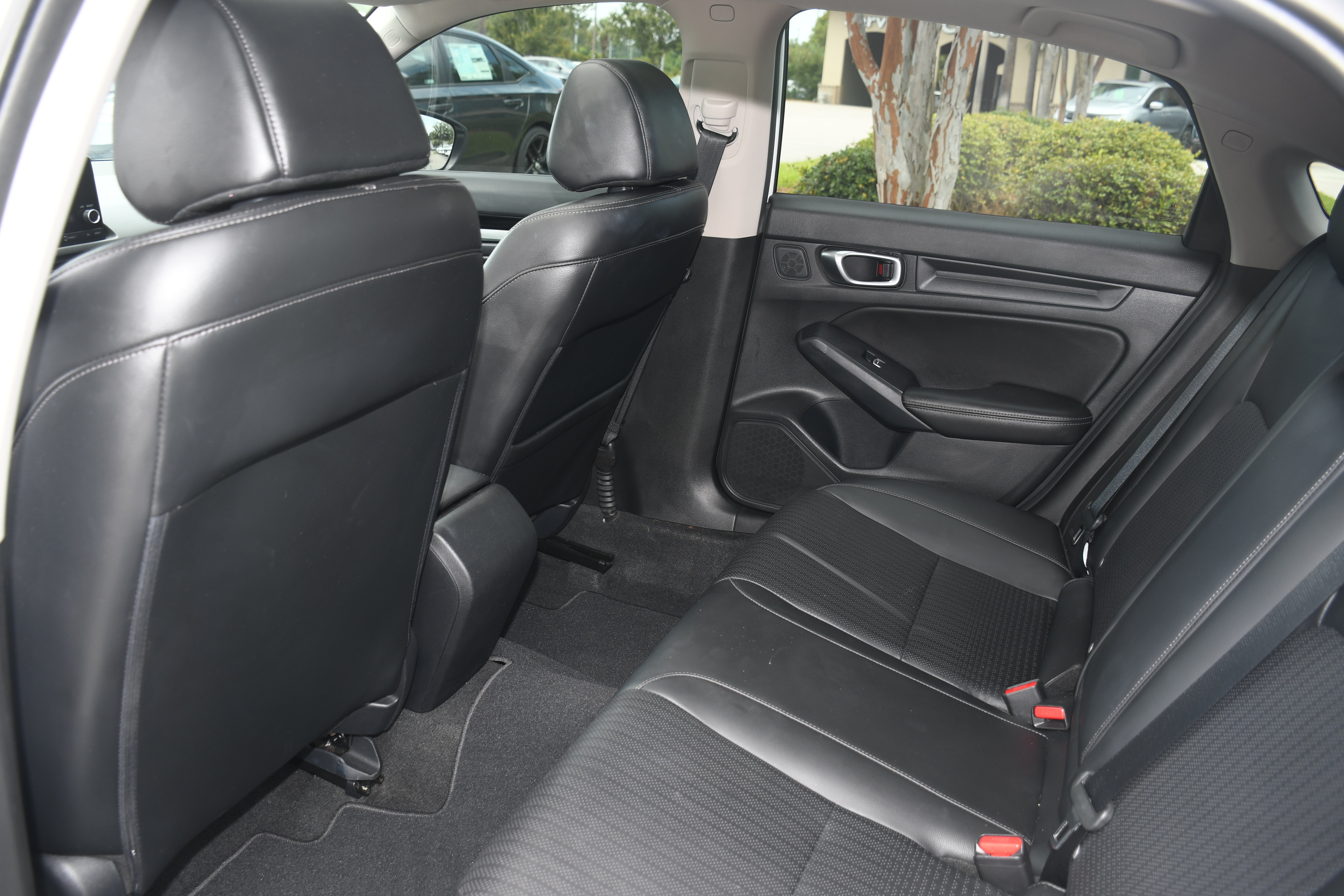 Used 2023 Honda Civic EX-L image 16