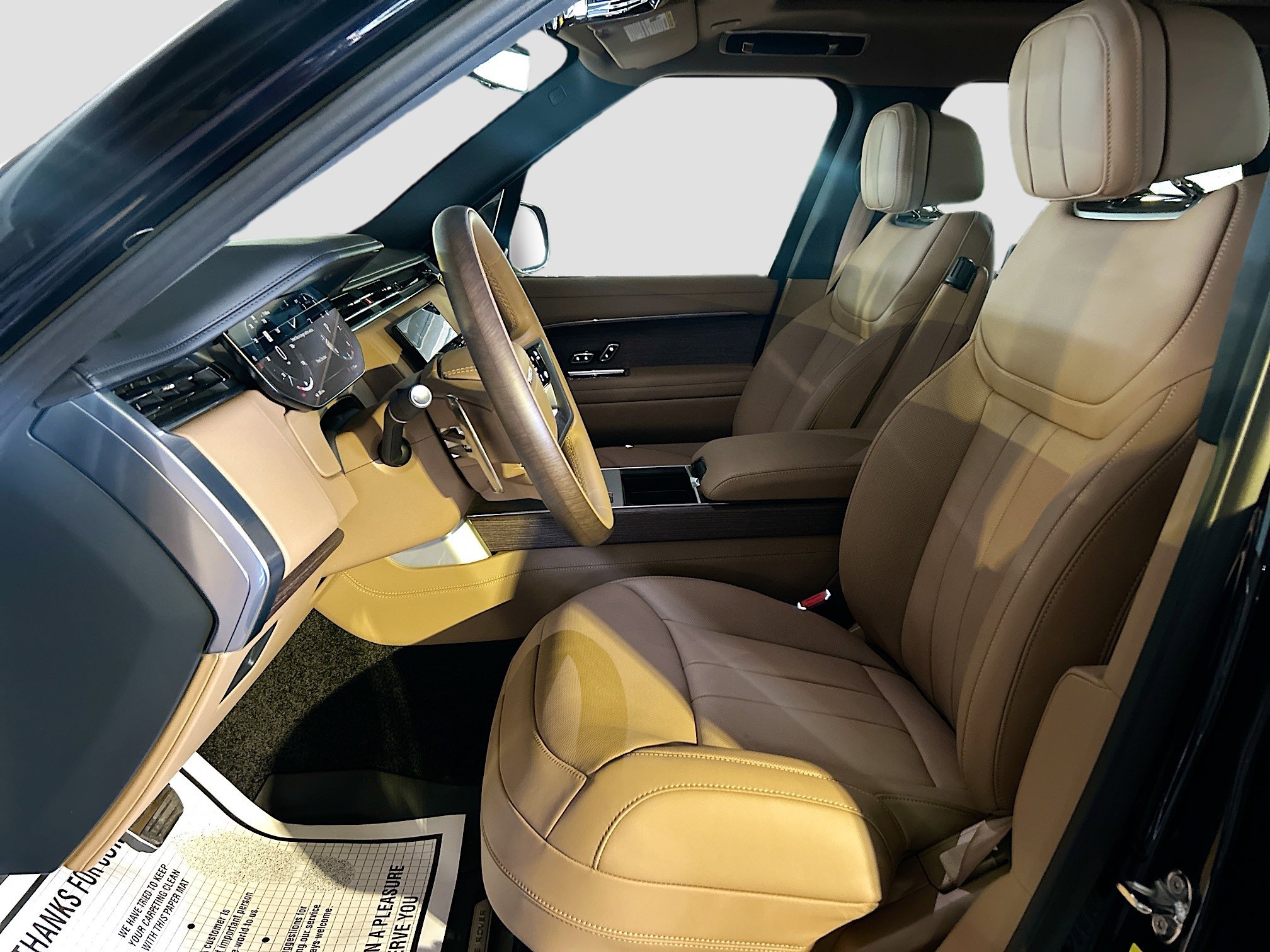 New 2025 Land Rover Range Rover SE image 21