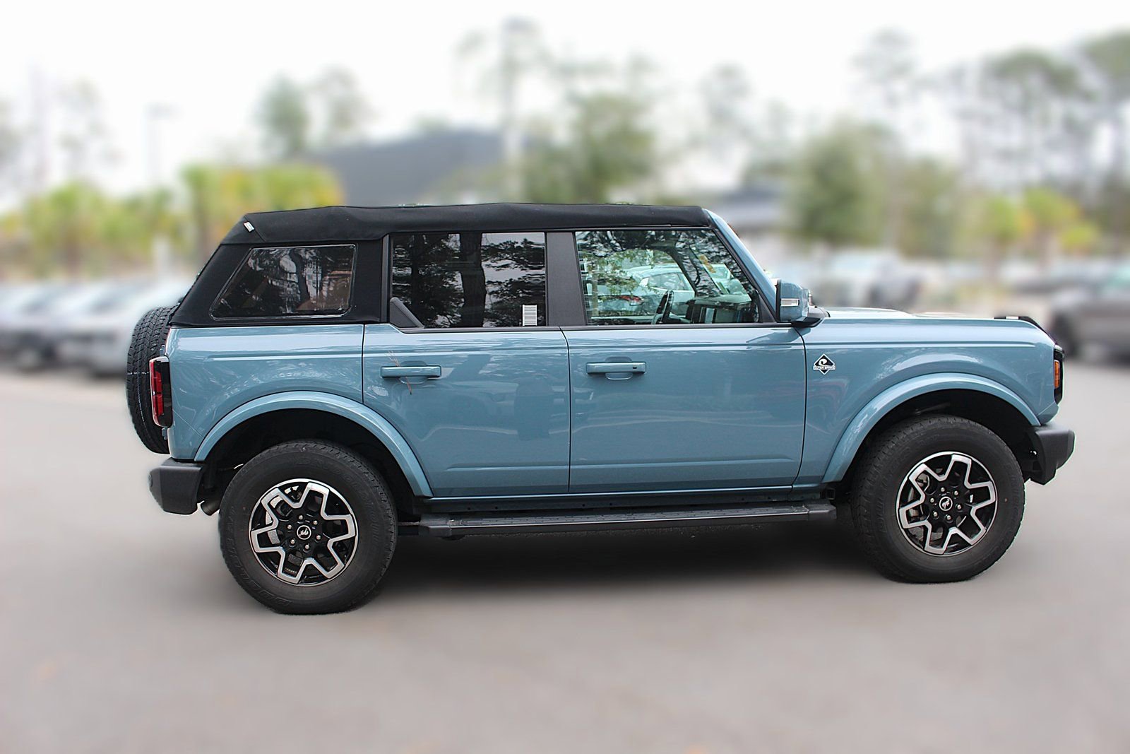 Used 2022 Ford Bronco Outer Banks image 10