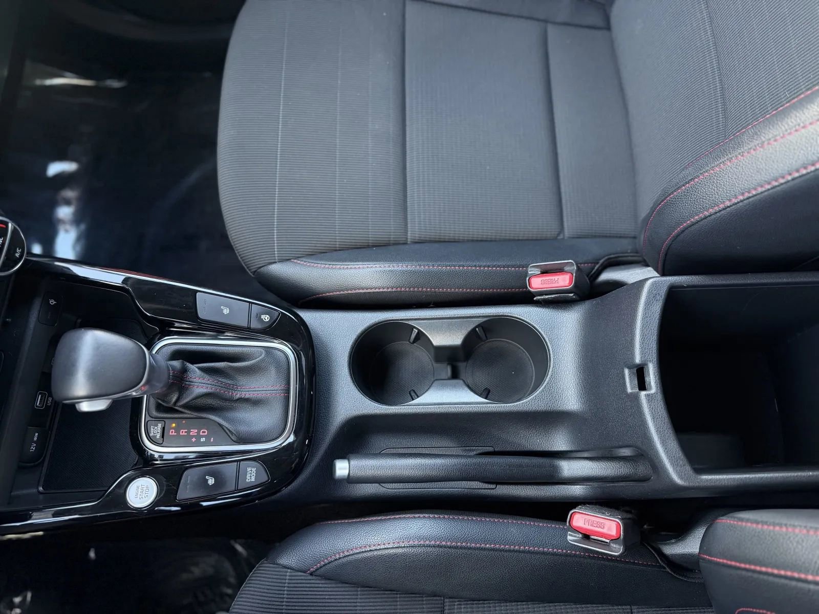 Used 2020 Kia Soul GT-Line Turbo FWD image 35