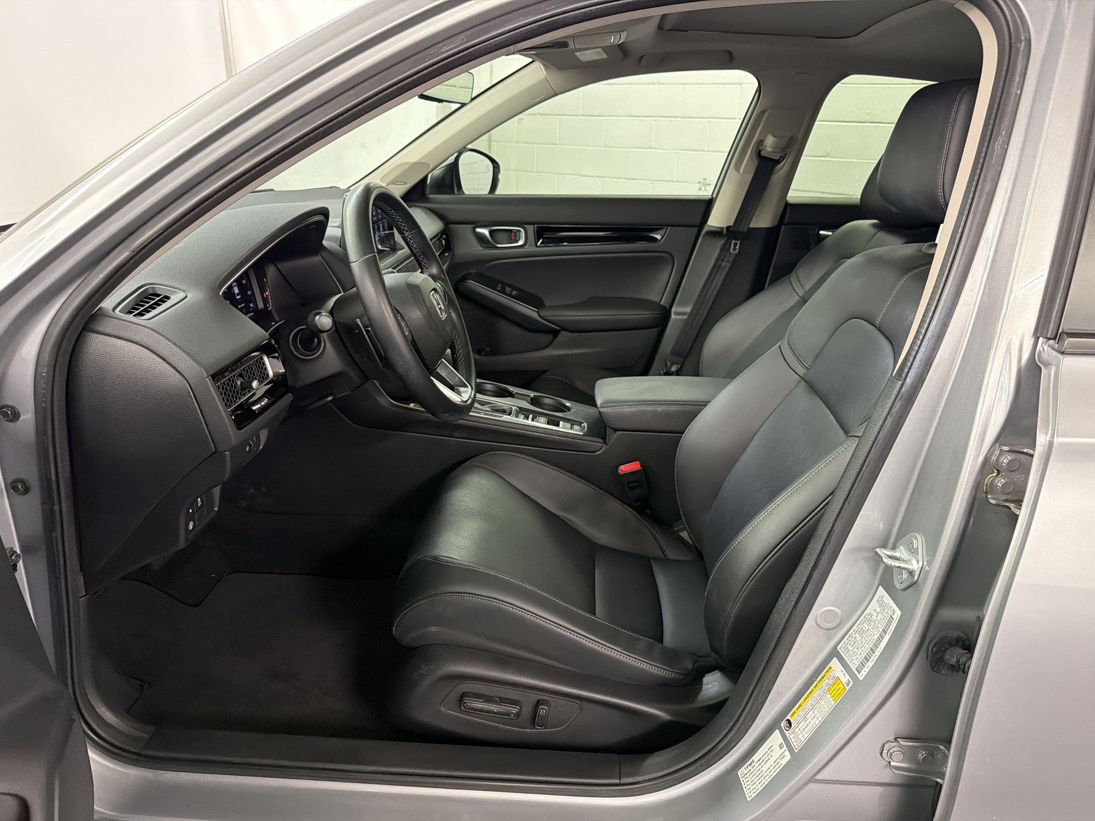 Certified 2022 Honda Civic Touring image 5