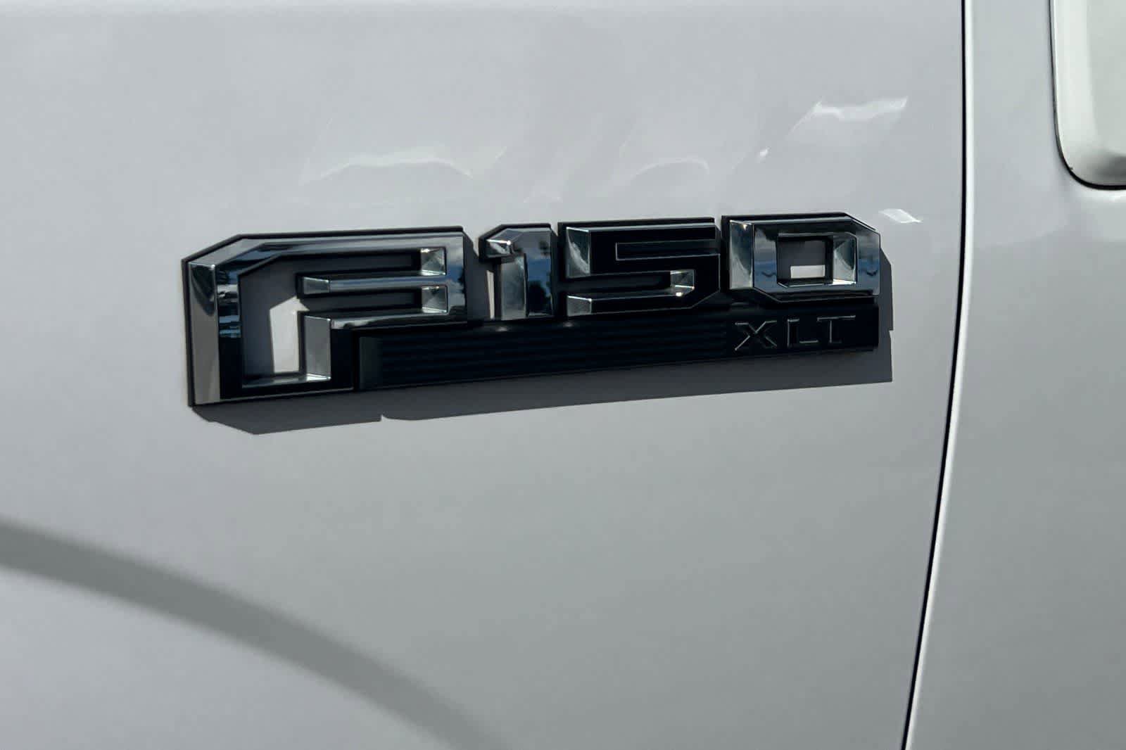 Used 2017 Ford F150 XLT w/ Equipment Group 301A Mid image 13