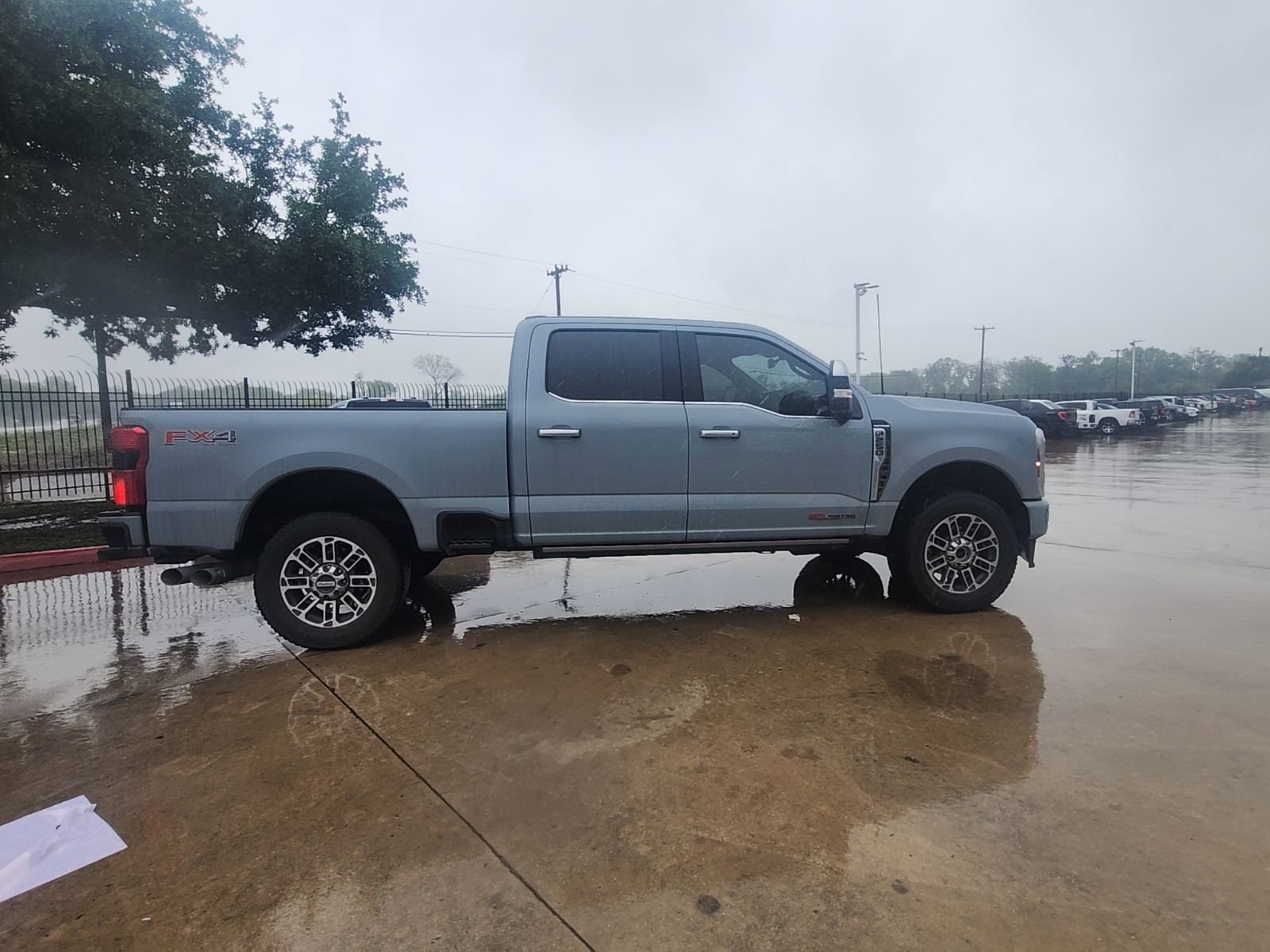 Used 2026 Ford F250 Platinum w/ Platinum Plus Package AWD/4WD image 2