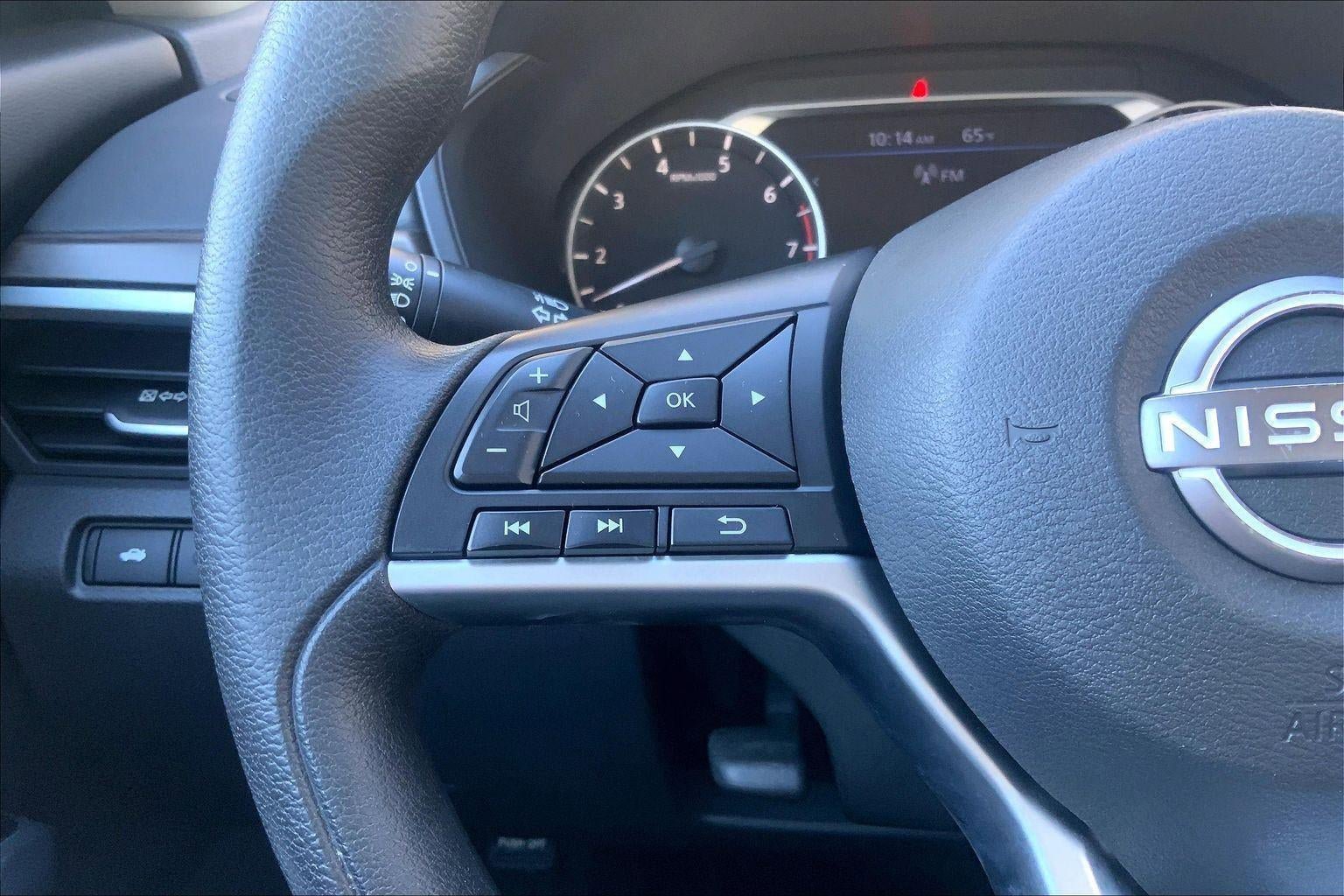 Used 2023 Nissan Altima 2.5 SV image 18