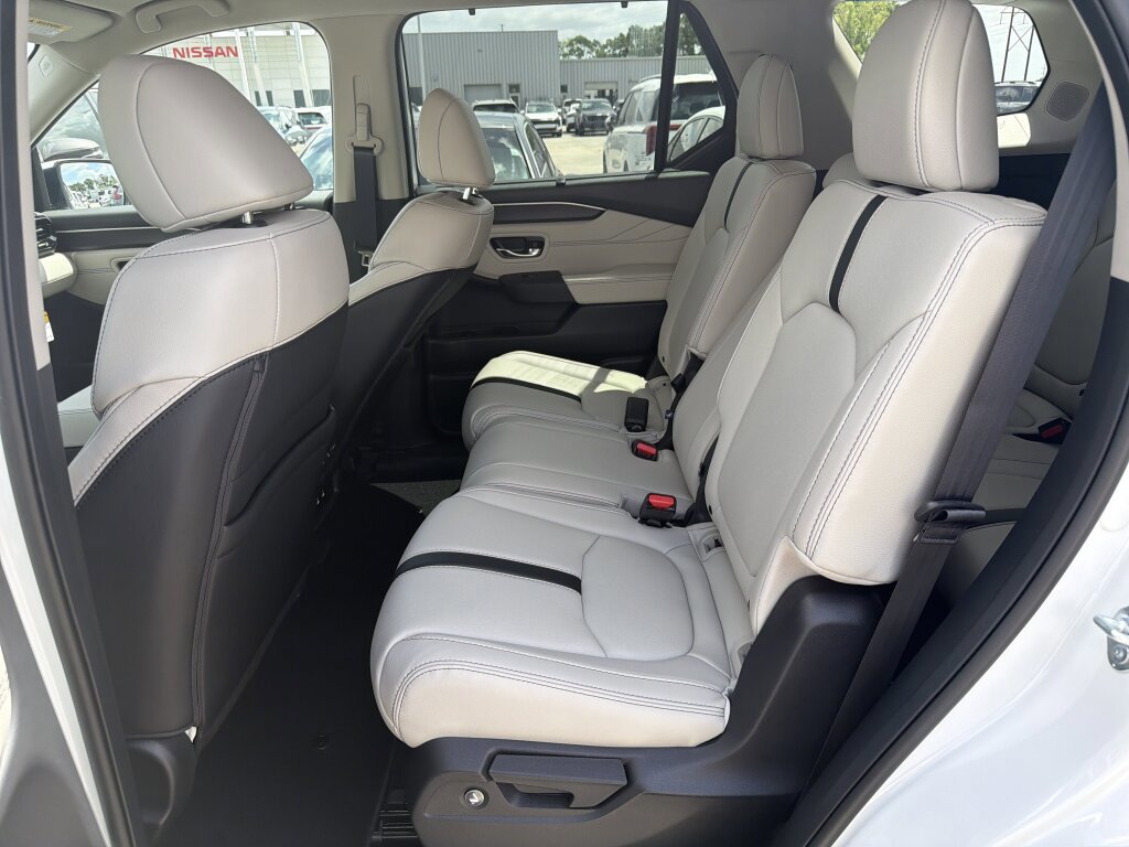 New 2026 Honda Pilot image 8