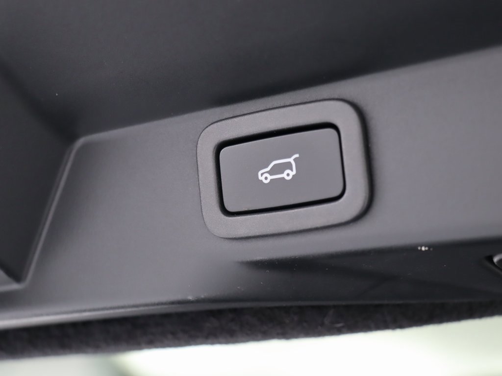 Used 2016 Land Rover Range Rover Sport Supercharged image 32