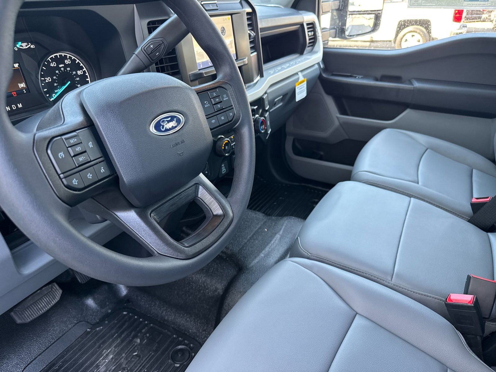 New 2026 Ford F250 XL w/ XL Off-Road Package image 9