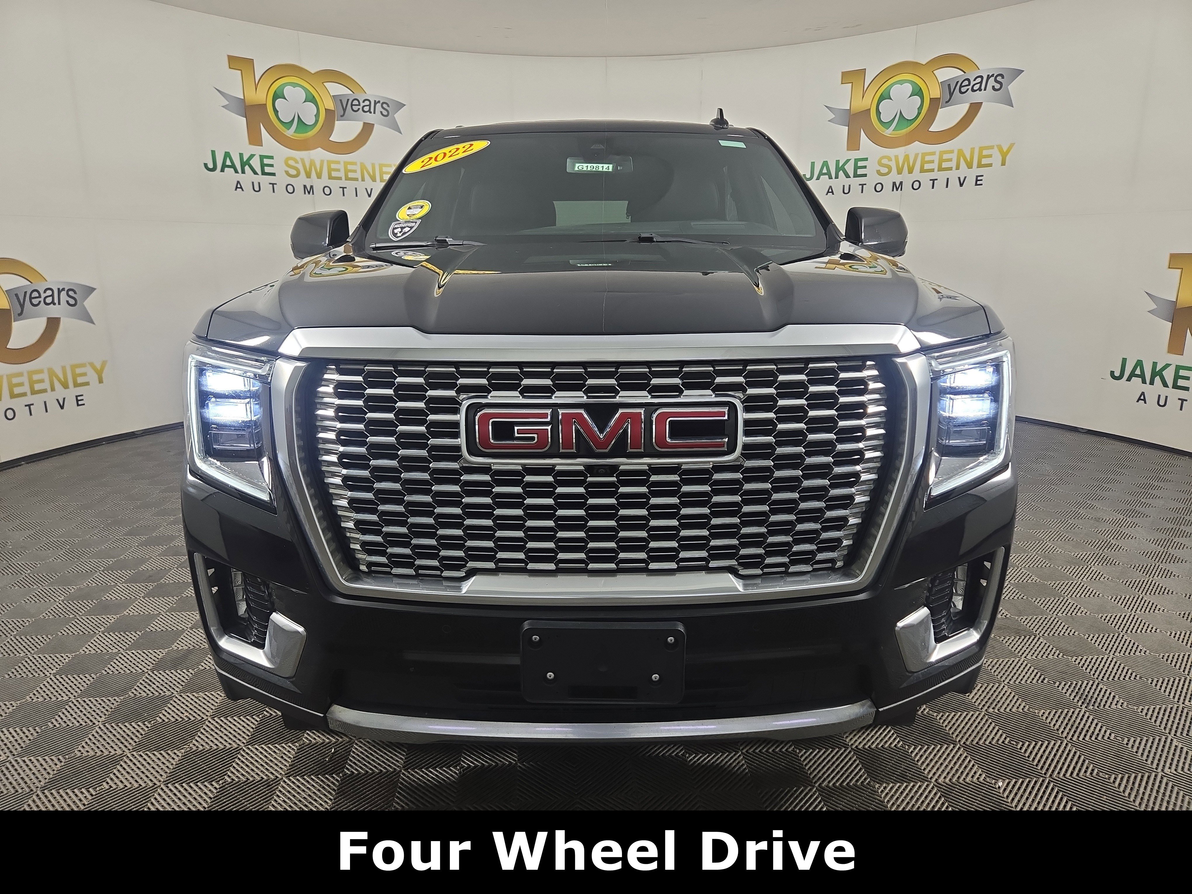 Certified 2022 GMC Yukon Denali image 2
