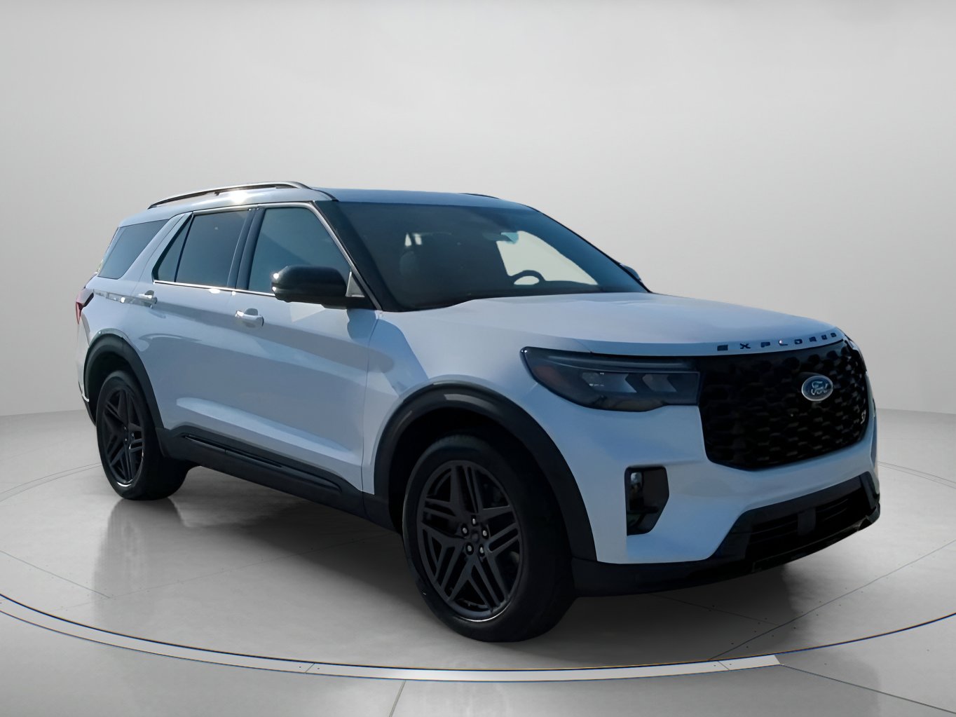 New 2026 Ford Explorer ST RWD image 2