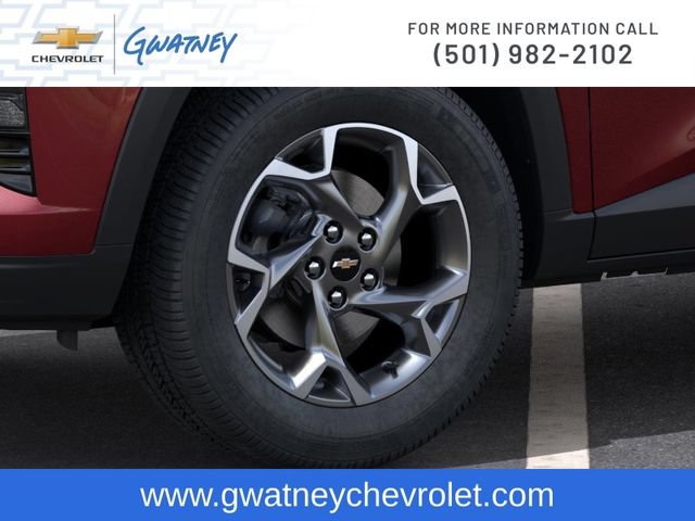 Used 2025 Chevrolet Trax LT FWD image 9