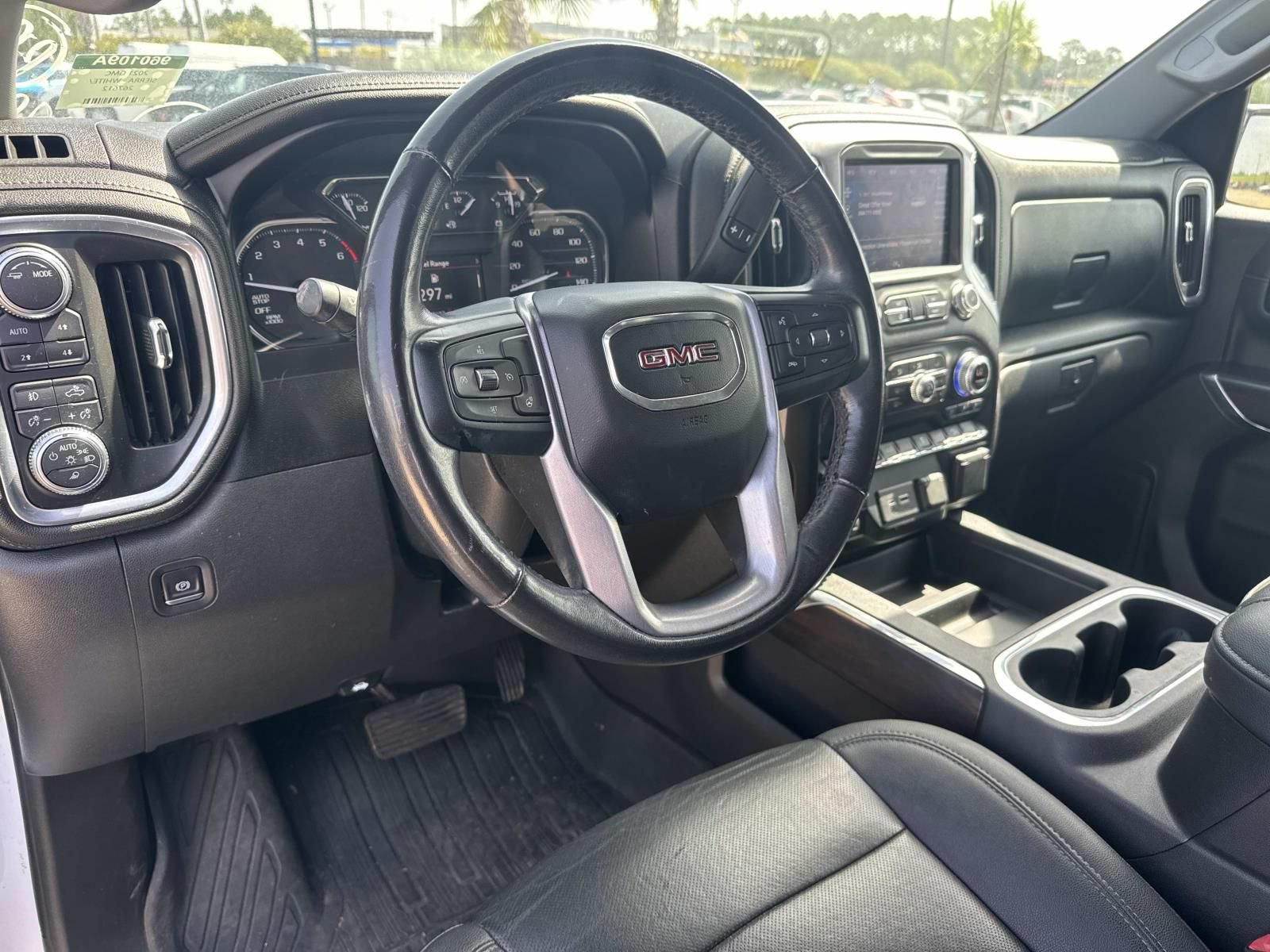 Used 2021 GMC Sierra 1500 SLT AWD/4WD image 17