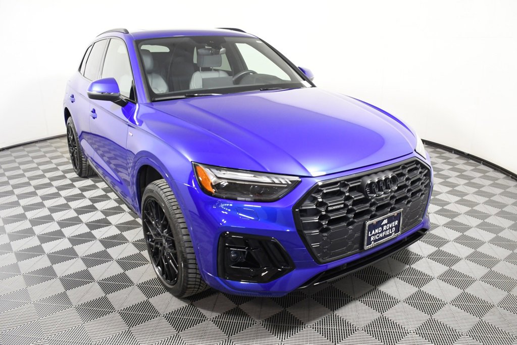 Used 2024 Audi Q5 e Prestige w/ Prestige Package image 9
