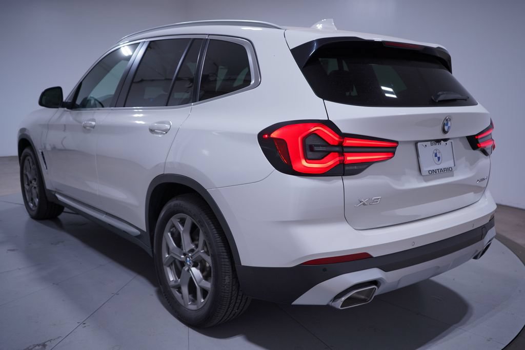 Used 2023 BMW X3 xDrive30i w/ Convenience Package AWD/4WD image 3