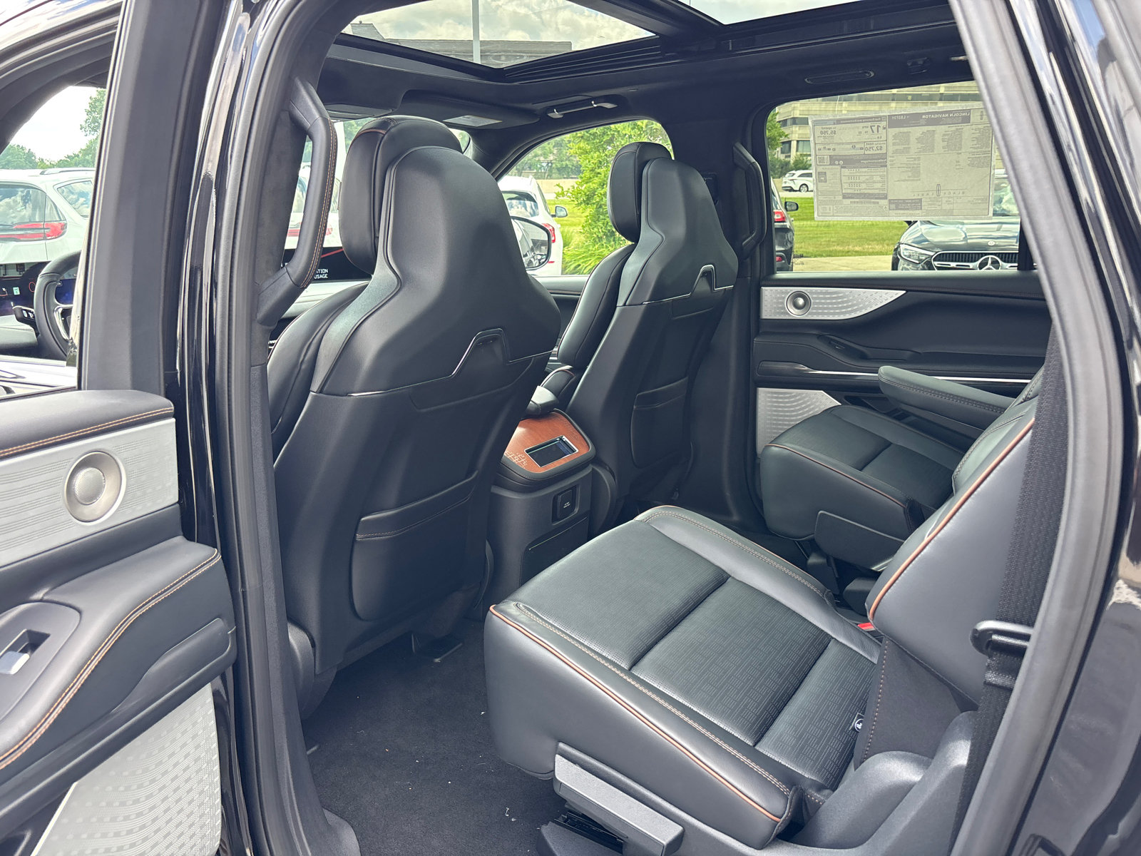 New 2027 Lincoln Navigator L Black Label AWD/4WD image 27