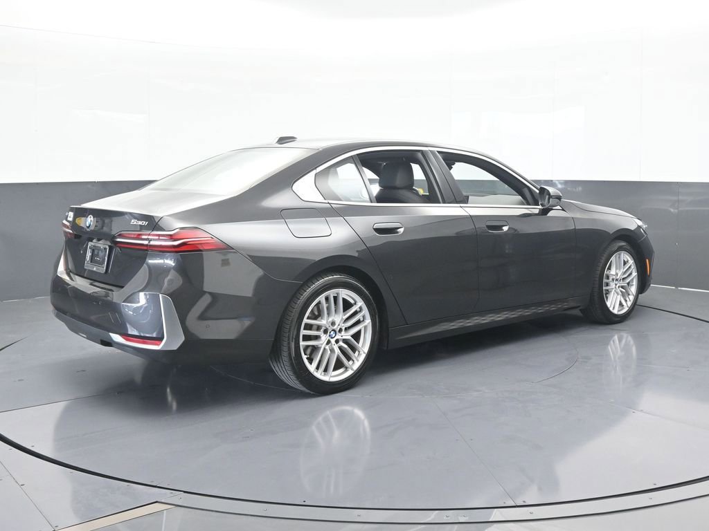 Used 2024 BMW 530i xDrive image 6