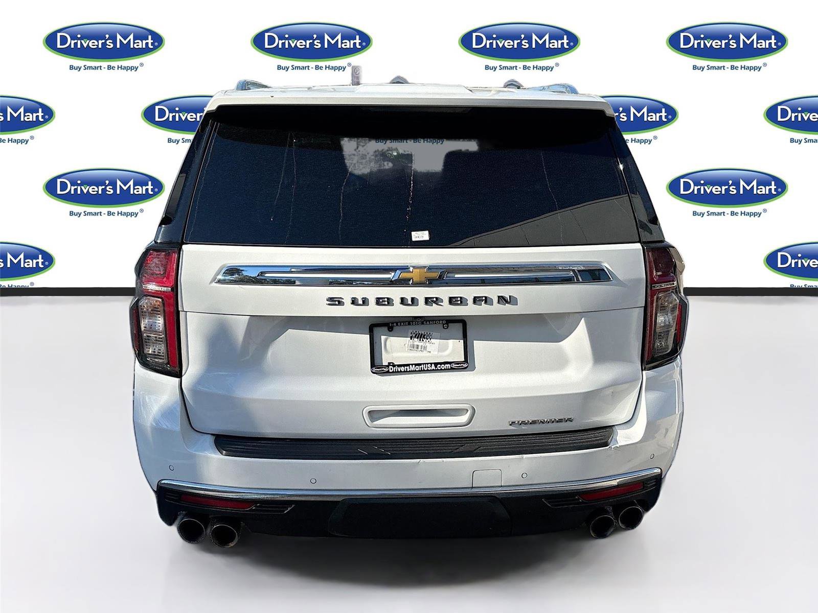 Used 2023 Chevrolet Suburban Premier image 6