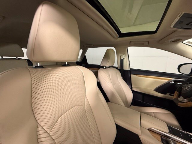 Used 2022 Lexus RX 350L FWD w/ Premium Package image 31