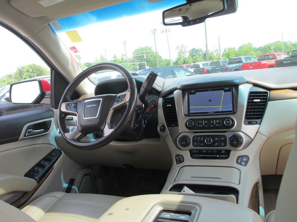 Used 2020 GMC Yukon Denali w/ Open Road Package AWD/4WD image 32
