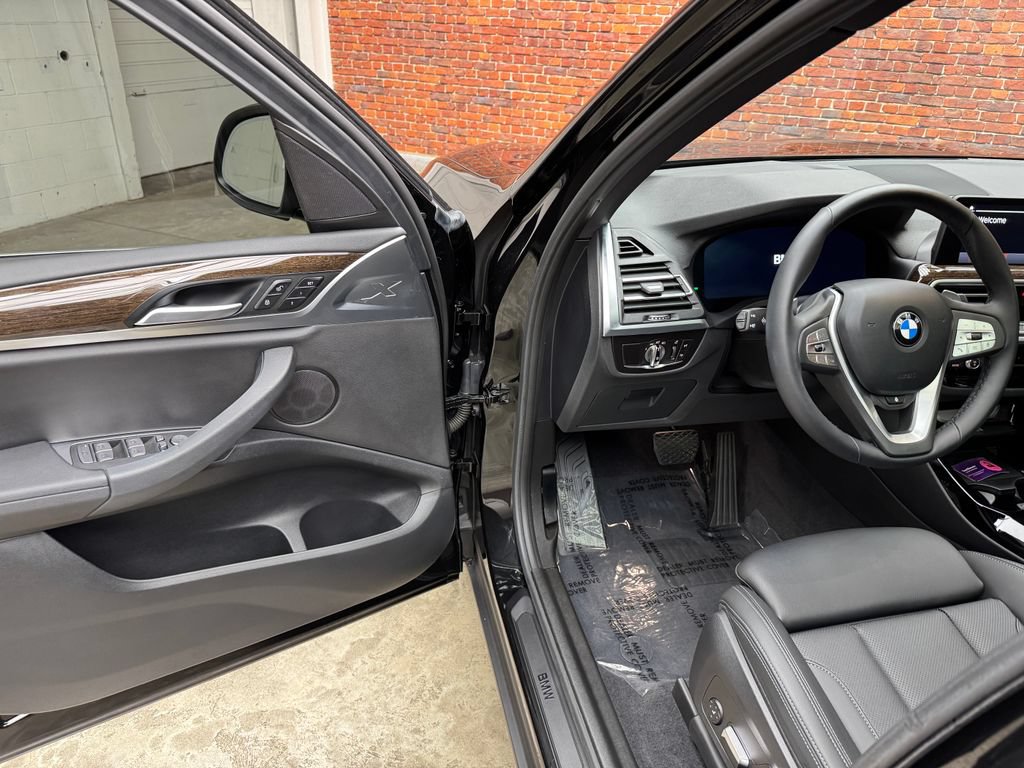 Used 2023 BMW X3 xDrive30i w/ Convenience Package w/ZPA AWD/4WD image 8