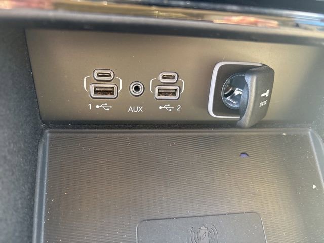 Used 2022 Jeep Grand Cherokee Limited w/ Luxury Tech Group II image 41