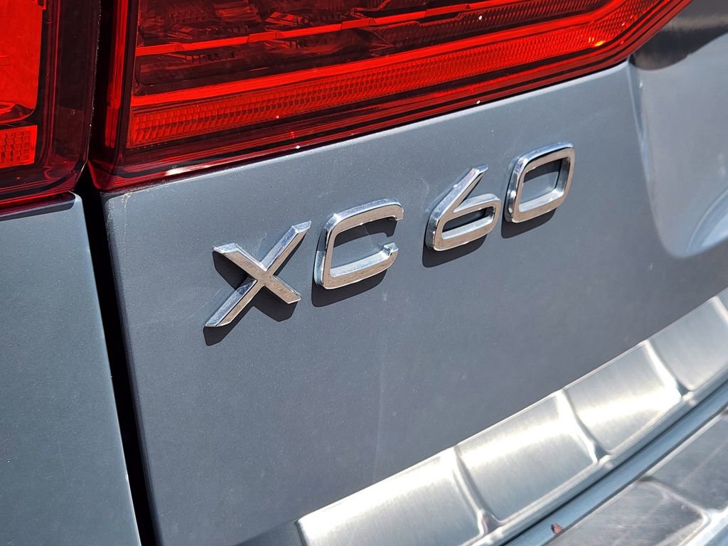 Used 2023 Volvo XC60 T8 Plus w/ Climate Package AWD/4WD image 31