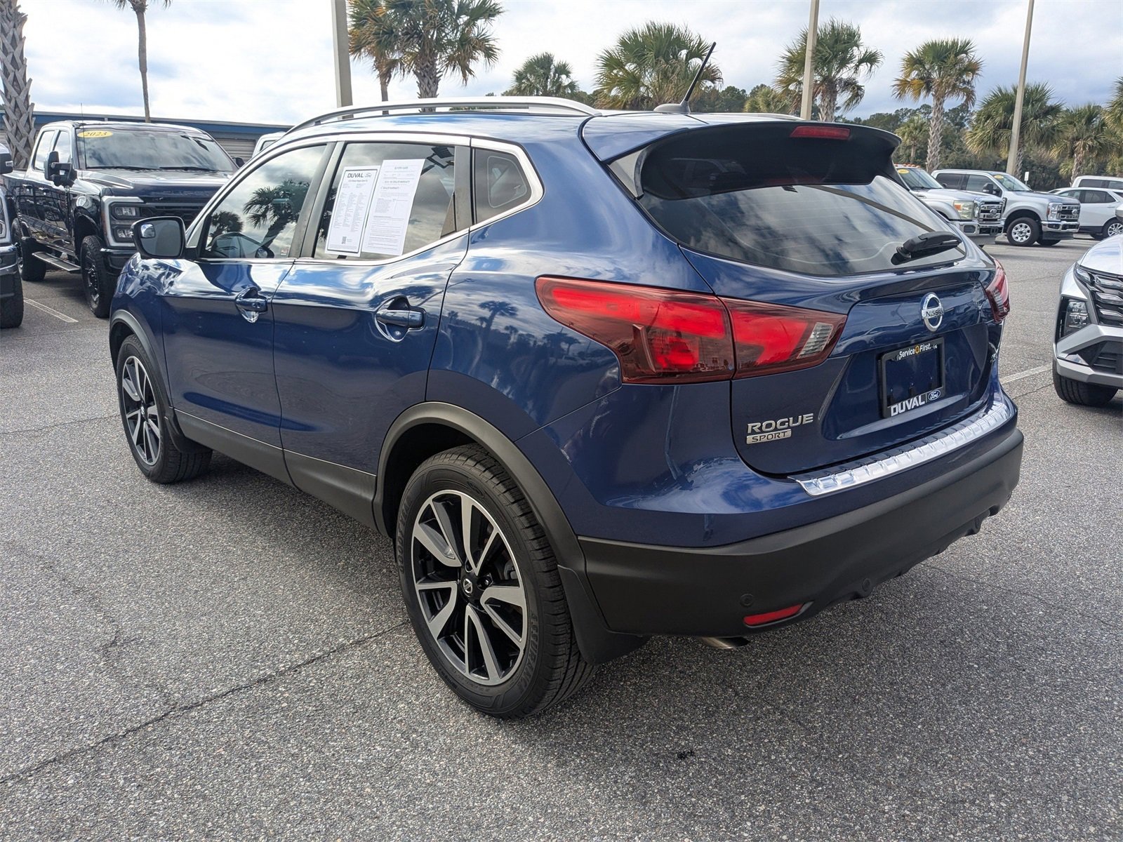 Used 2019 Nissan Rogue Sport SL w/ Premium Package image 6