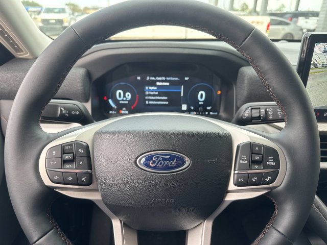 New 2026 Ford Explorer Active w/ Active Comfort Package RWD image 27