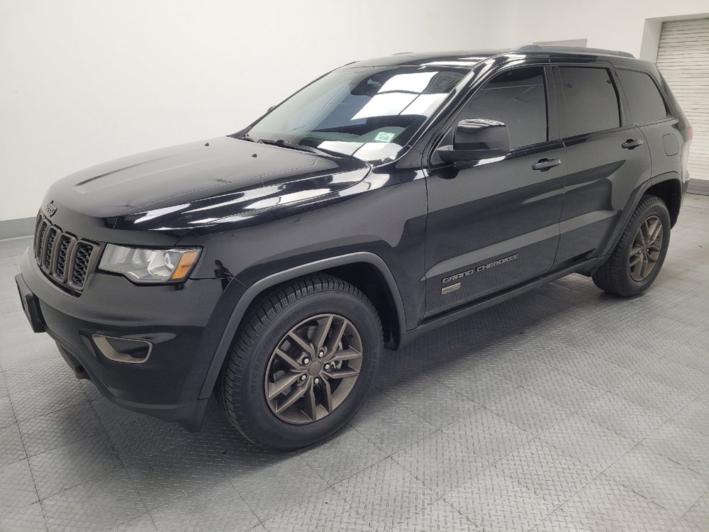 Used 2017 Jeep Grand Cherokee Laredo 75th Anniversary RWD image 2