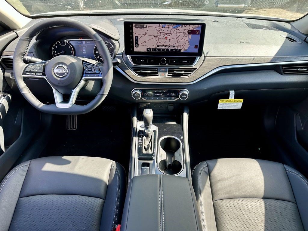 Certified 2025 Nissan Altima 2.5 SL FWD image 19