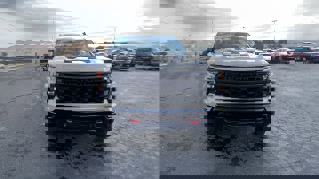 Certified 2023 Chevrolet Silverado 1500 Custom Trail Boss w/ LPO, Dark Essentials Package image 3