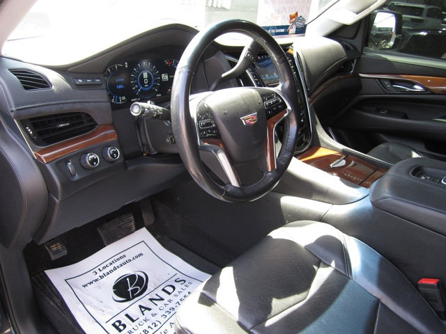 Used 2018 Cadillac Escalade Luxury w/ LPO, Radiant Package image 6