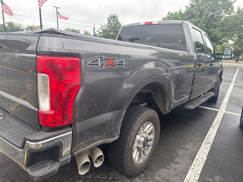Used 2019 Ford F250 XLT AWD/4WD image 5