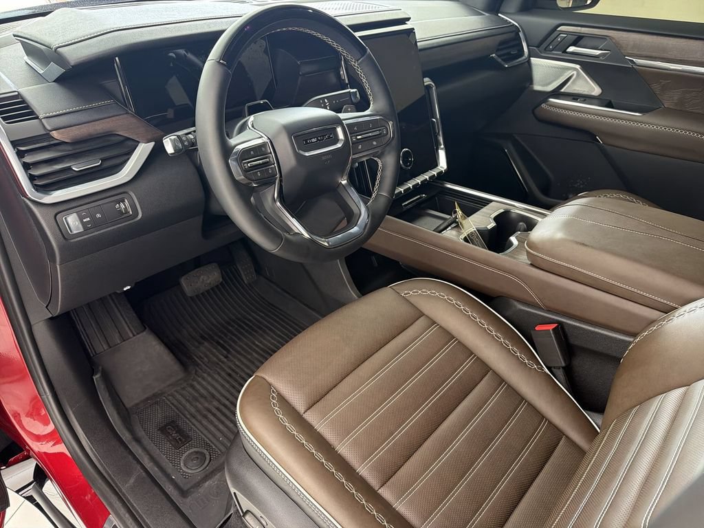 Used 2026 GMC Acadia Denali Ultimate w/ LPO, Floor Liner Package FWD image 10