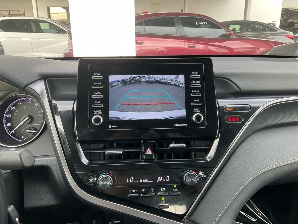 Used 2023 Toyota Camry SE image 20