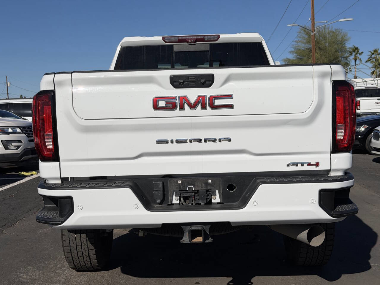 Used 2021 GMC Sierra 2500 AT4 w/ AT4 Premium Plus Package AWD/4WD image 10