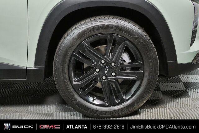 Used 2025 Chevrolet Trax ACTIV w/ Sunroof Package FWD image 33