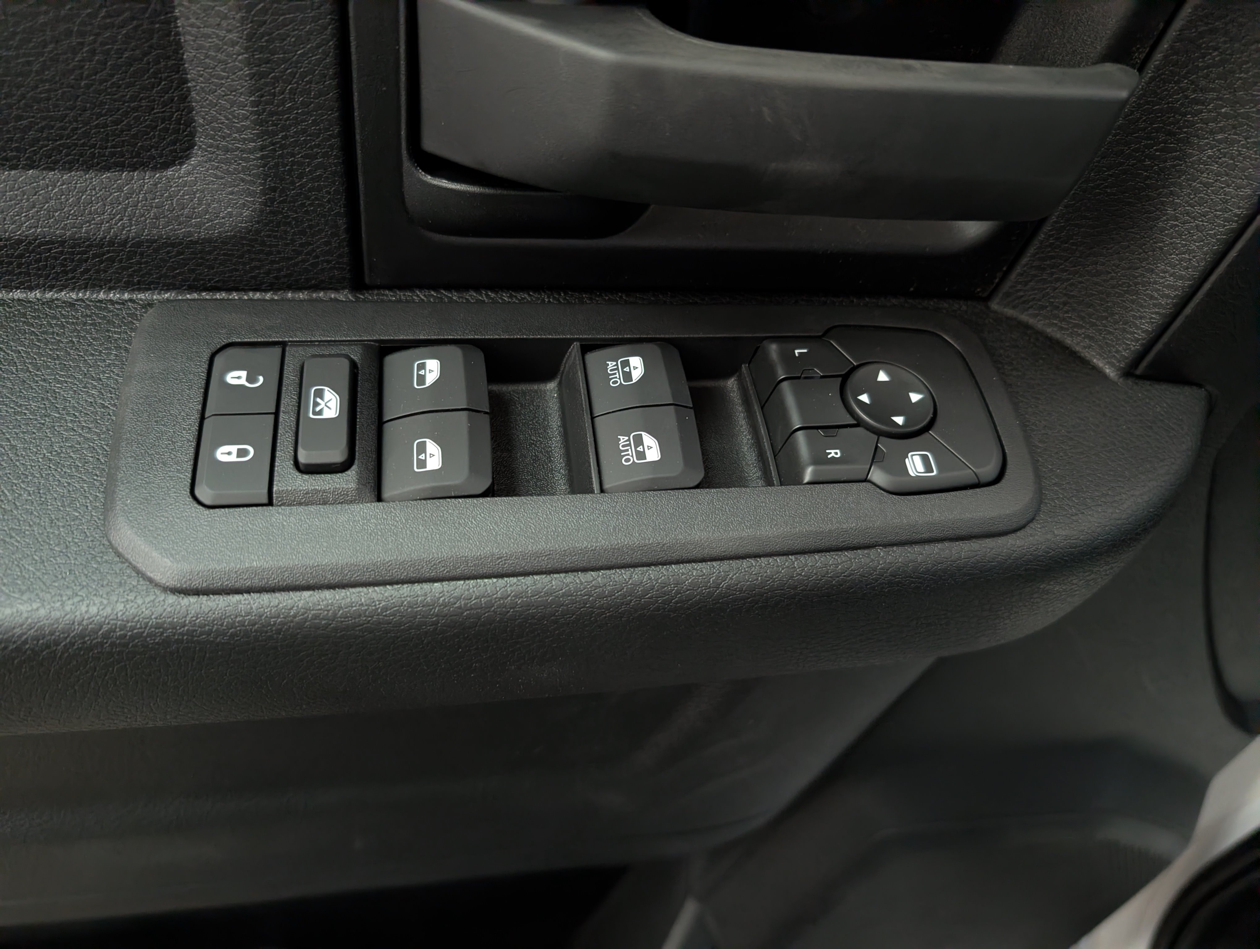 New 2026 RAM 3500 Tradesman AWD/4WD image 18