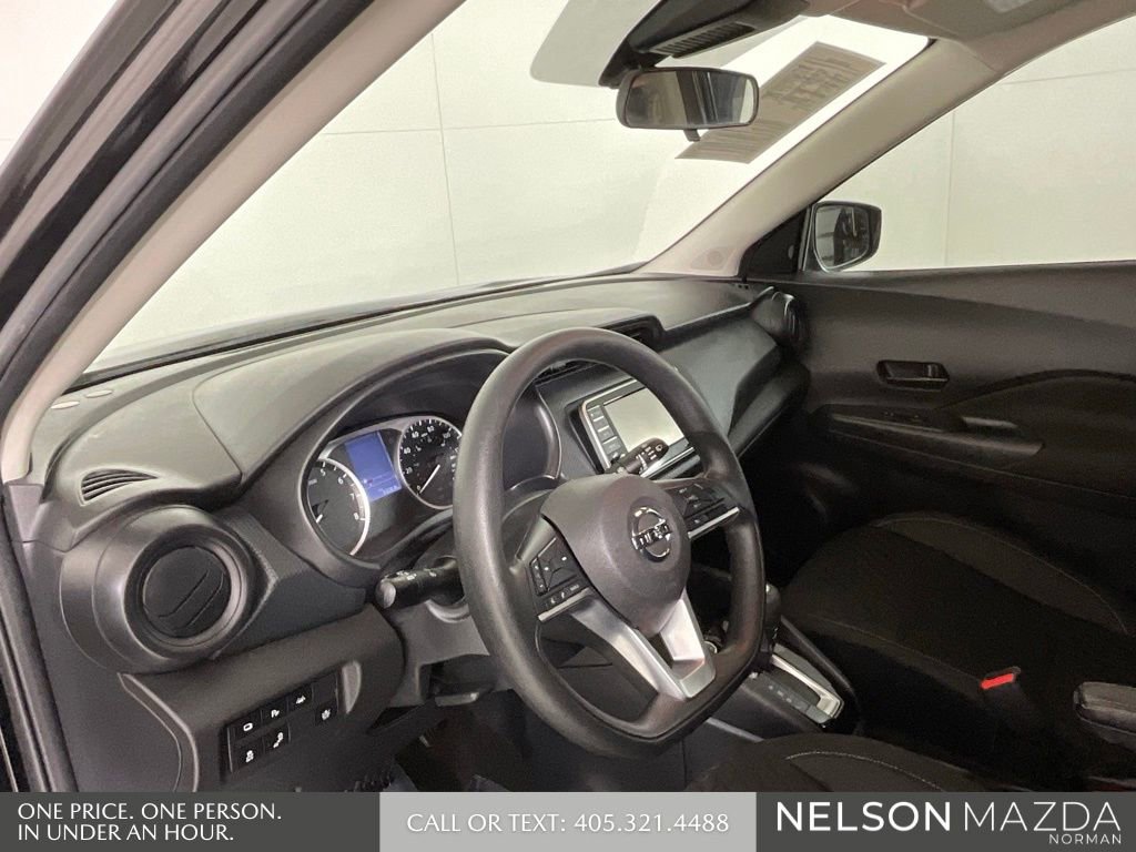 Used 2021 Nissan Kicks S image 31