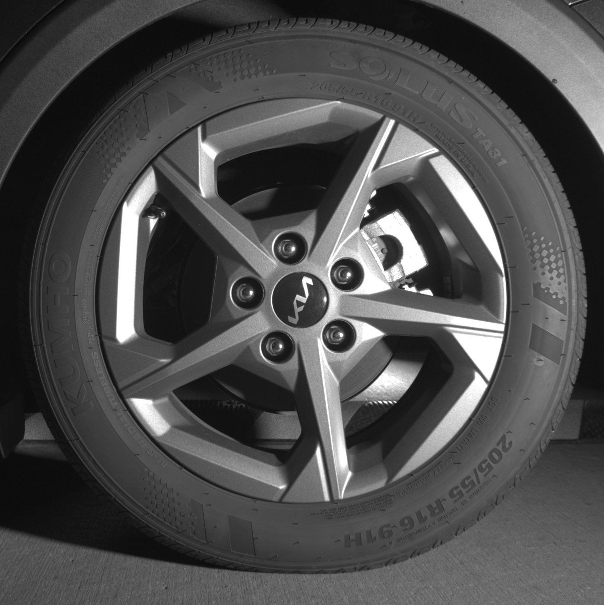 Used 2025 Kia K4 FWD image 14