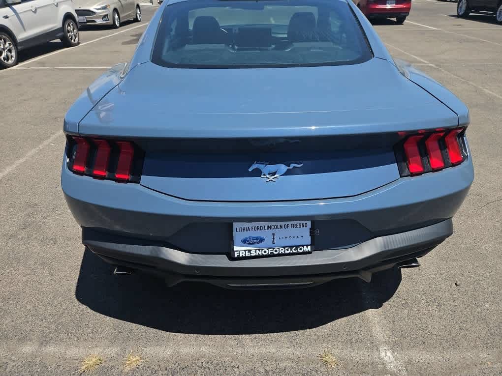 Used 2024 Ford Mustang Coupe RWD image 7