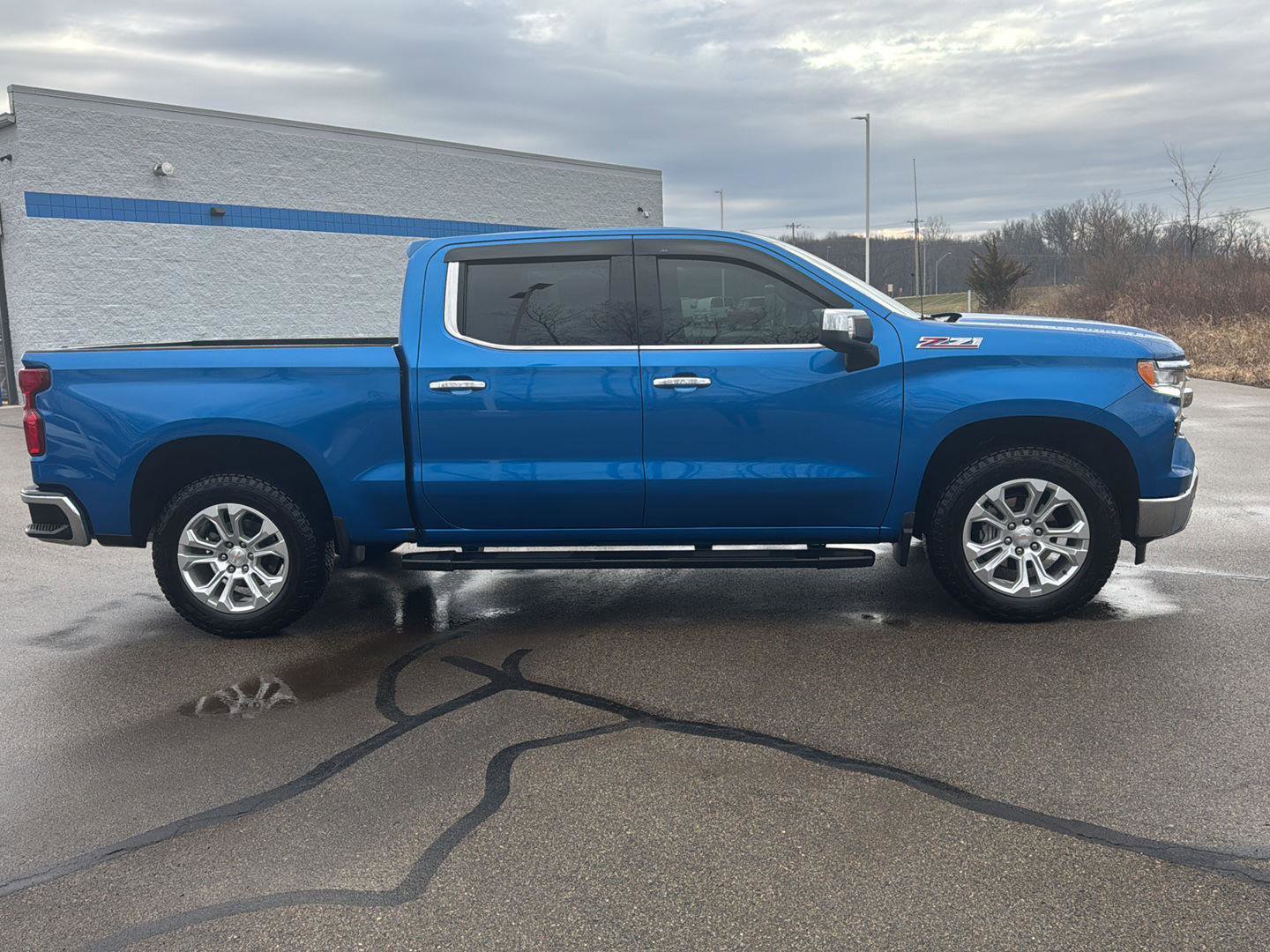Used 2023 Chevrolet Silverado 1500 LTZ image 7