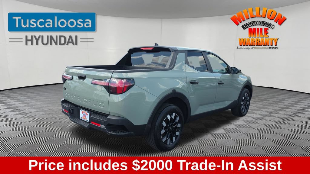 Used 2025 Hyundai Santa Cruz SE FWD image 8