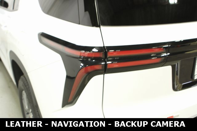 New 2025 Chevrolet Traverse LT w/ Driver Confidence Package image 31